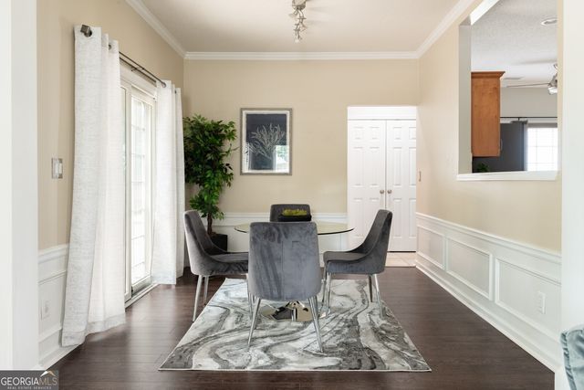 230 Leasingworth Way, Roswell, GA 30075