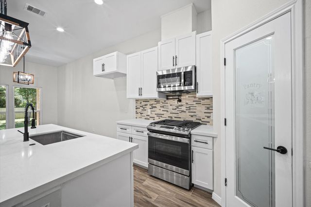4783 W Fork Boulevard, Conroe, TX 77304