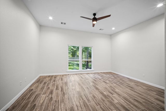 4783 W Fork Boulevard, Conroe, TX 77304