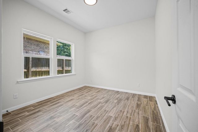 4783 W Fork Boulevard, Conroe, TX 77304