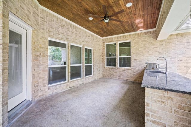 4783 W Fork Boulevard, Conroe, TX 77304