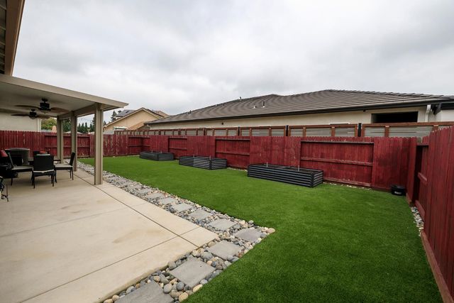 3216 Hankook Dr, Modesto, CA 95355