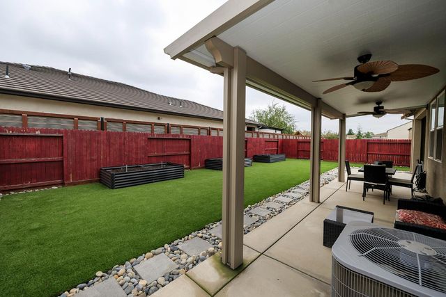 3216 Hankook Dr, Modesto, CA 95355