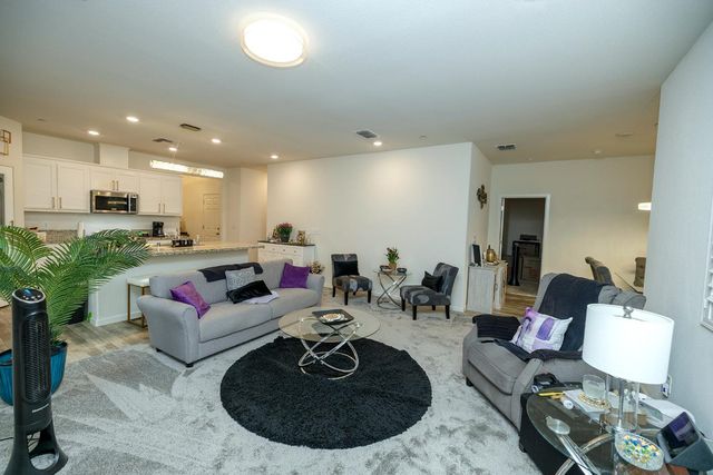 3216 Hankook Dr, Modesto, CA 95355