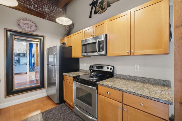 66 Landing Ln Unit 306, Laconia, NH 03246