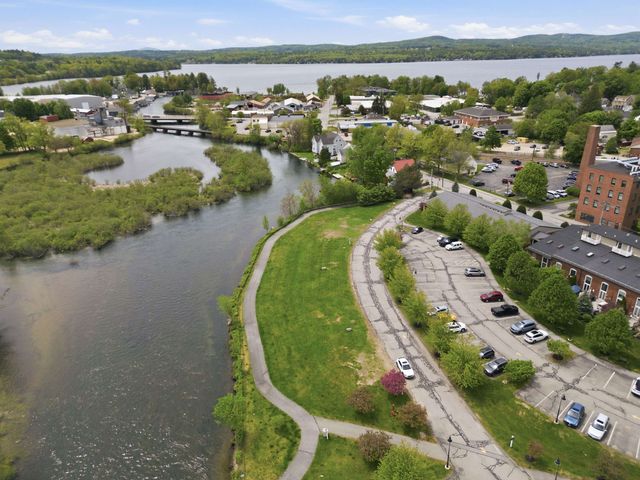 66 Landing Ln Unit 306, Laconia, NH 03246