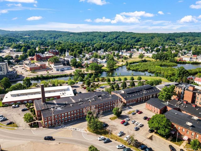 66 Landing Ln Unit 306, Laconia, NH 03246