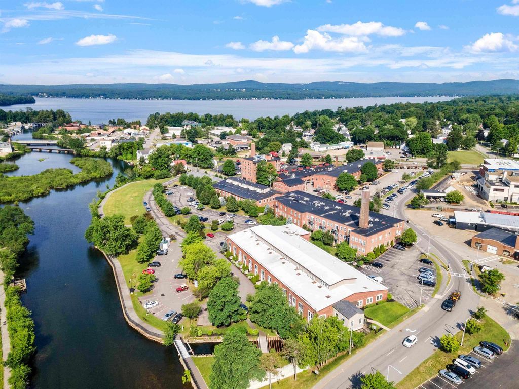 66 Landing Ln Unit 306, Laconia, NH 03246