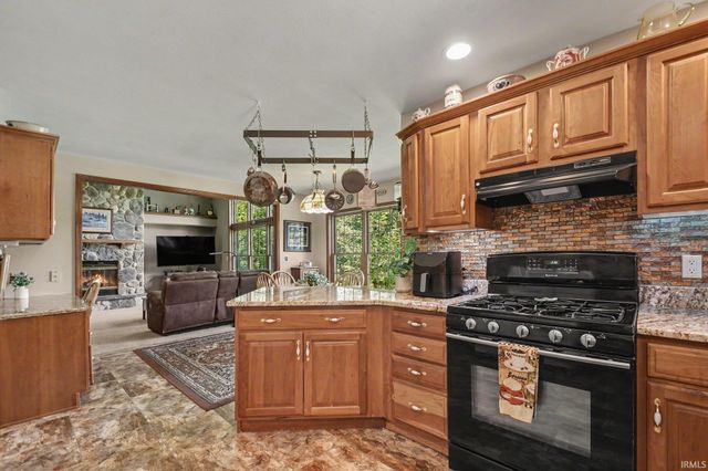 53660 Forest Lakes Drive, Middlebury, IN 46540