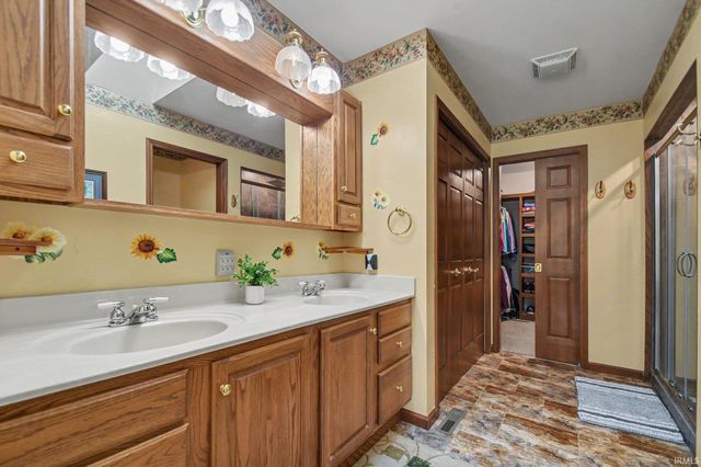 53660 Forest Lakes Drive, Middlebury, IN 46540