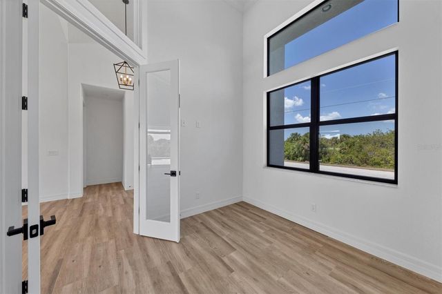 9364 MIAMI, Port Charlotte, FL 33981