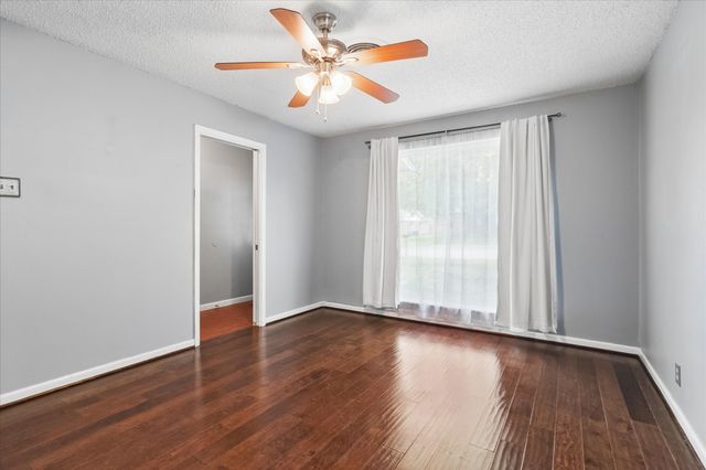 1109 S Valentine Drive, Sherman, TX 75090