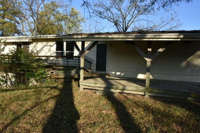 141 CR 313, Fayette, MO 65248