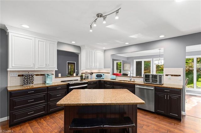 4370 Rivendell Road, Kernersville, NC 27284