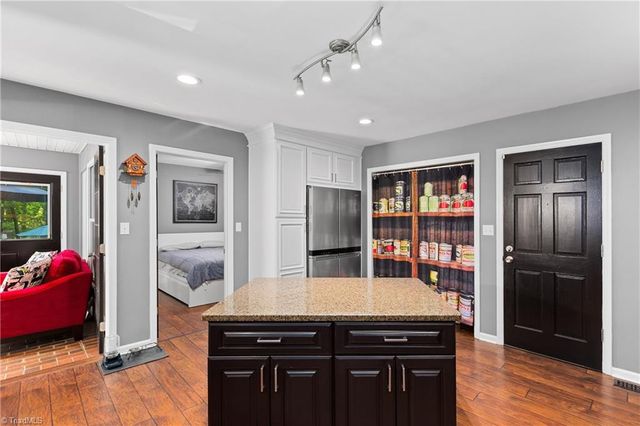 4370 Rivendell Road, Kernersville, NC 27284