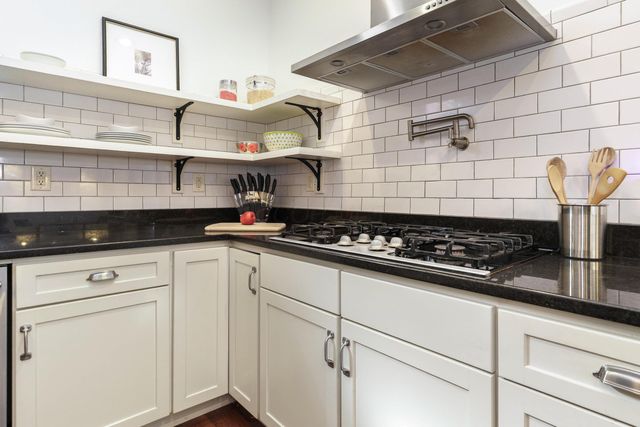 1279 Summit Street, Columbus, OH 43201