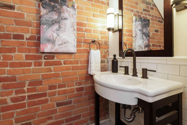 1279 Summit Street, Columbus, OH 43201