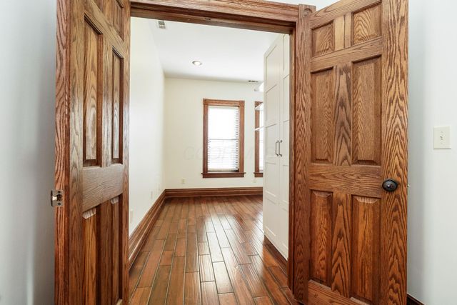 1279 Summit Street, Columbus, OH 43201