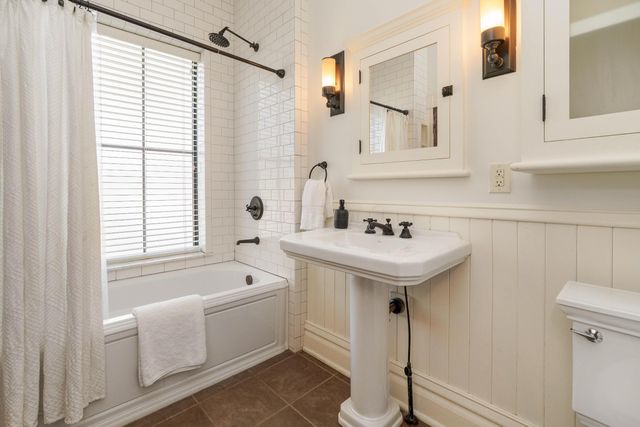 1279 Summit Street, Columbus, OH 43201