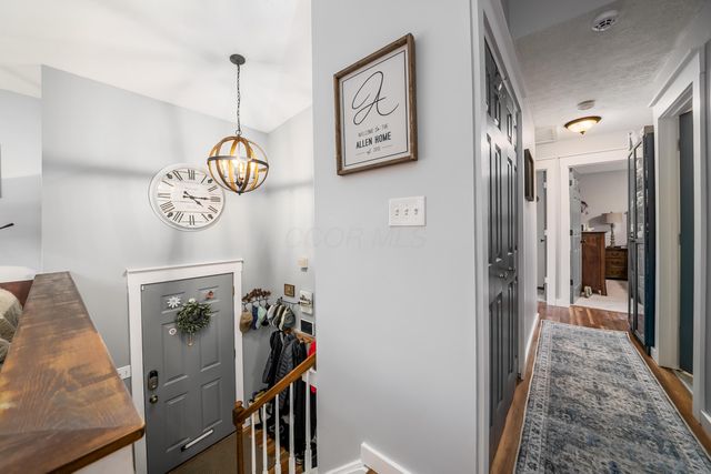 3870 Cypress Creek Drive, Columbus, OH 43228