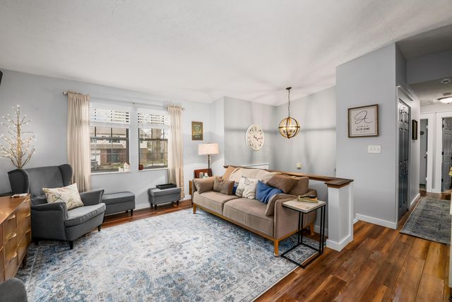 3870 Cypress Creek Drive, Columbus, OH 43228