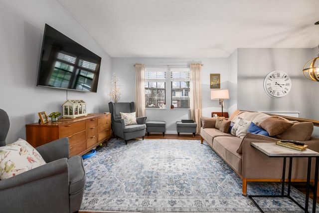 3870 Cypress Creek Drive, Columbus, OH 43228