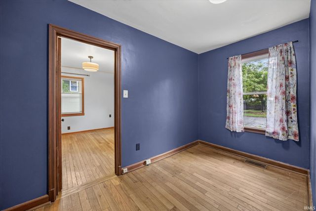 1009 N Woodburn Avenue, Bloomington, IN 47404
