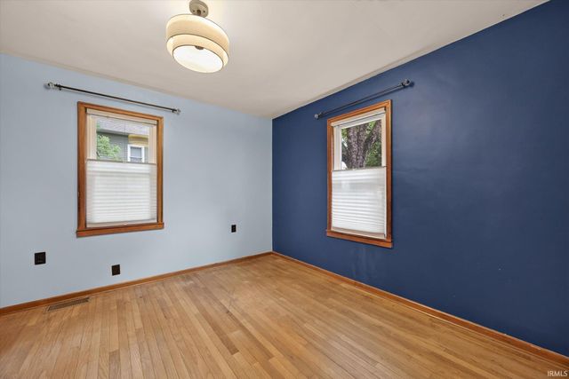 1009 N Woodburn Avenue, Bloomington, IN 47404
