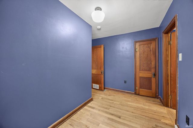 1009 N Woodburn Avenue, Bloomington, IN 47404