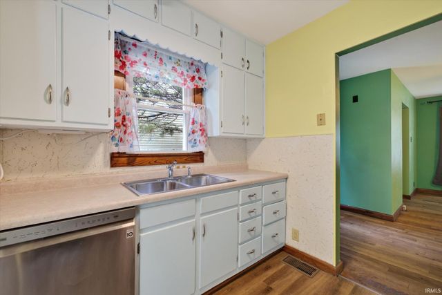 1009 N Woodburn Avenue, Bloomington, IN 47404