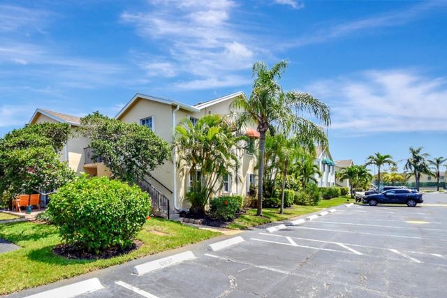621 Waterside Drive, Hypoluxo, FL 33462