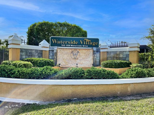 621 Waterside Drive, Hypoluxo, FL 33462