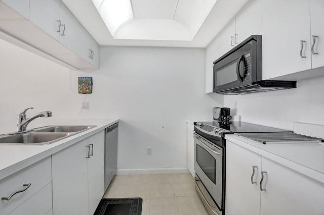 621 Waterside Drive, Hypoluxo, FL 33462