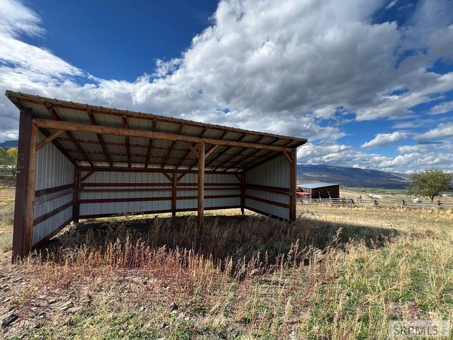 22 Sunflower Road, Salmon, ID 83467