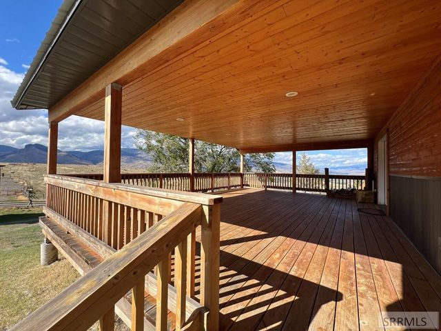 22 Sunflower Road, Salmon, ID 83467