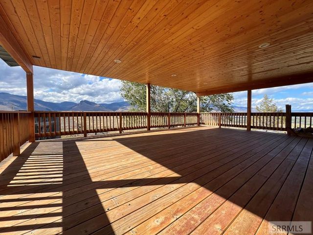 22 Sunflower Road, Salmon, ID 83467