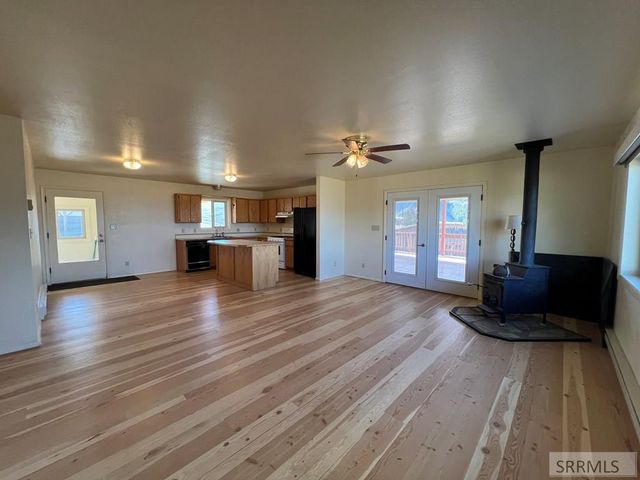 22 Sunflower Road, Salmon, ID 83467