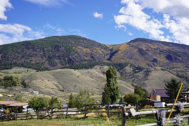 22 Sunflower Road, Salmon, ID 83467