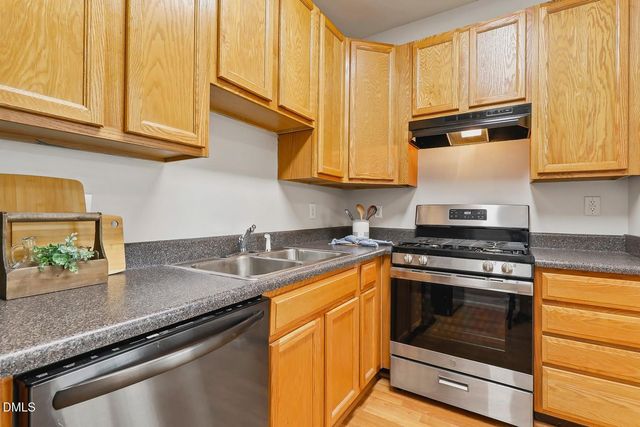 8620 Neuse Club Lane 107, Raleigh, NC 27616
