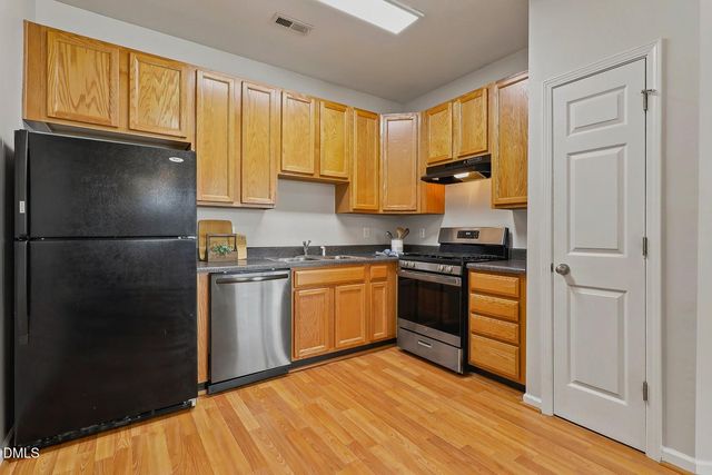 8620 Neuse Club Lane 107, Raleigh, NC 27616