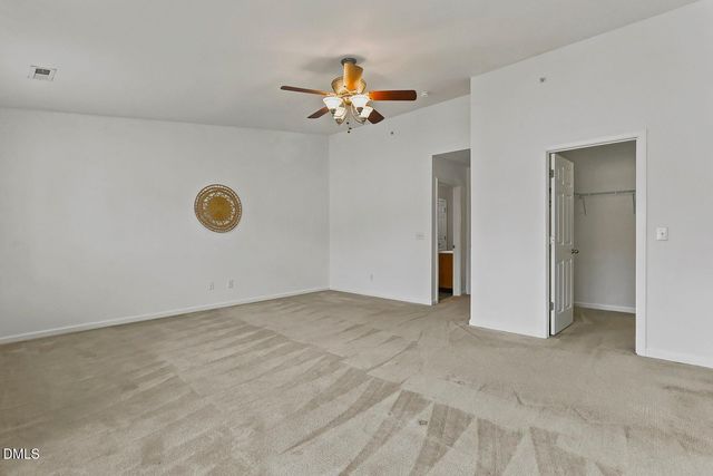 8620 Neuse Club Lane 107, Raleigh, NC 27616