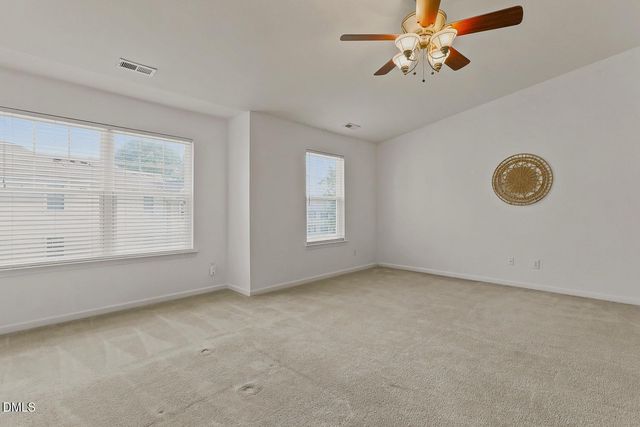 8620 Neuse Club Lane 107, Raleigh, NC 27616