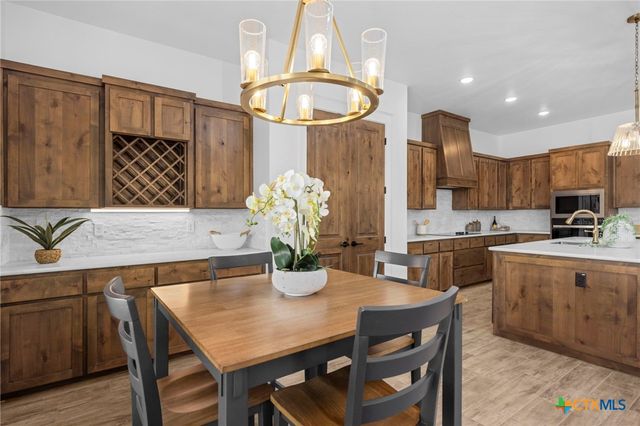 11144 Golden Eagle Avenue, Salado, TX 76571
