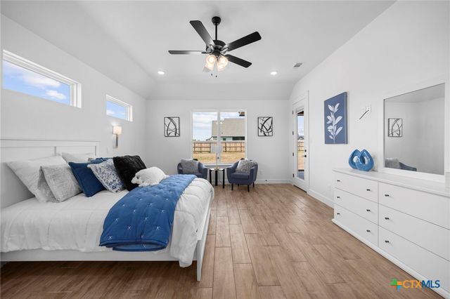 11144 Golden Eagle Avenue, Salado, TX 76571