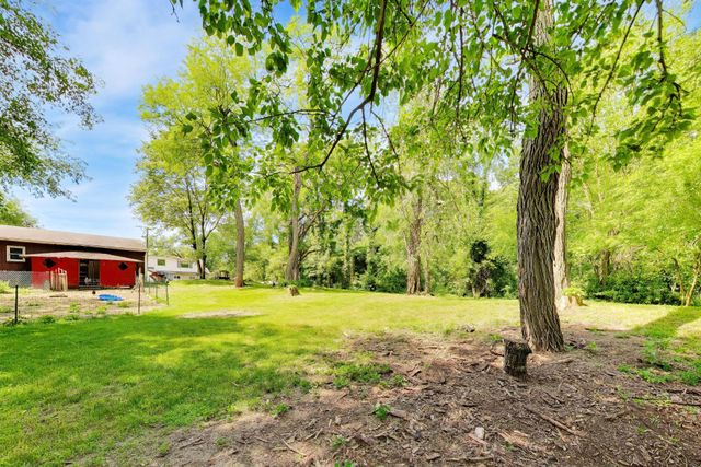 627 W Us Highway 30, Valparaiso, IN 46385