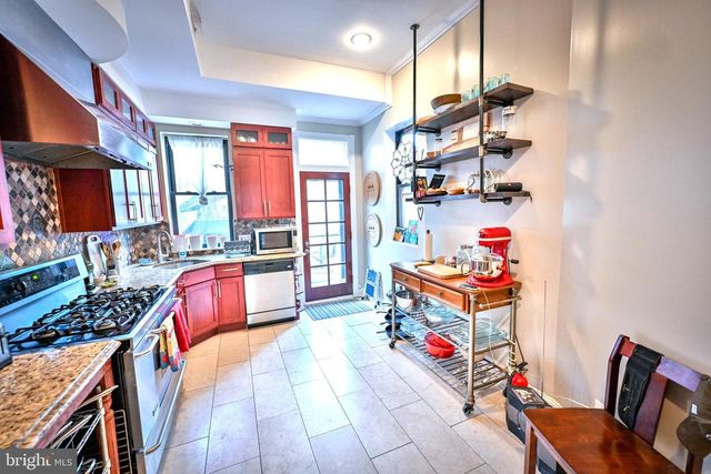 240 WILSON ST, Baltimore, MD 21217