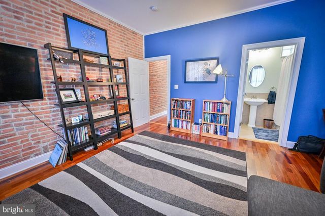 240 WILSON ST, Baltimore, MD 21217