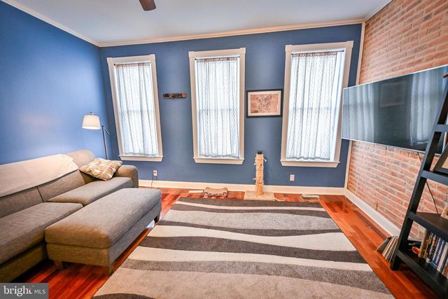 240 WILSON ST, Baltimore, MD 21217