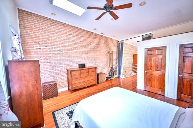 240 WILSON ST, Baltimore, MD 21217
