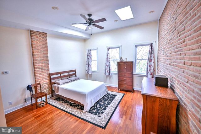 240 WILSON ST, Baltimore, MD 21217